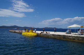  Zadarból üvegfenekű tengerjárón