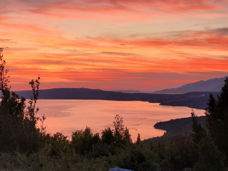  Karini domboldal a szélkerekeknél 
