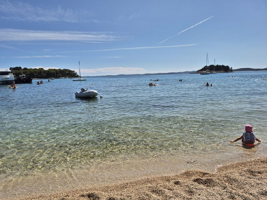 Pakoštane Beach Punta