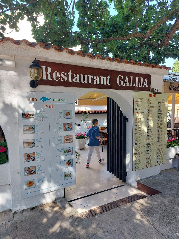  Restoran Galija étterem