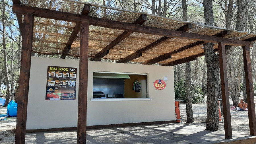  Pilatusa beach P&P fast food