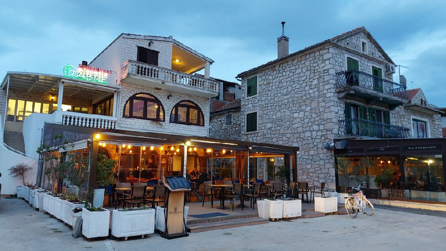  Pizzeria Gabre Pakostane