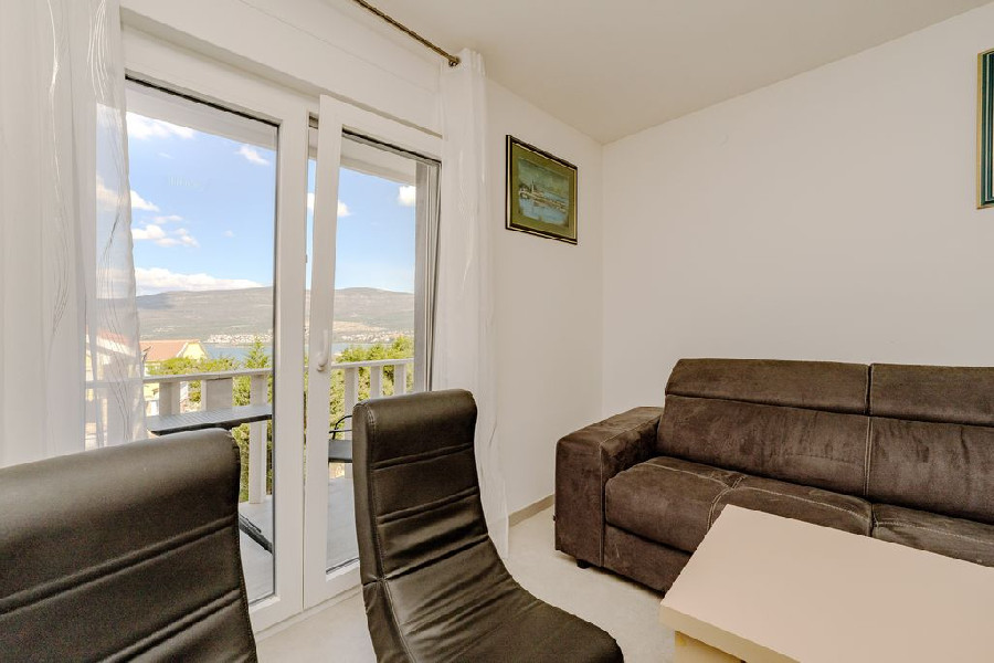 Privi Első emelet 4+2 fős apartman medence szint – galériakép