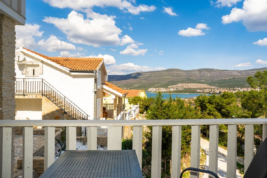 Privi Első emelet 4+2 fős apartman medence szint – galériakép