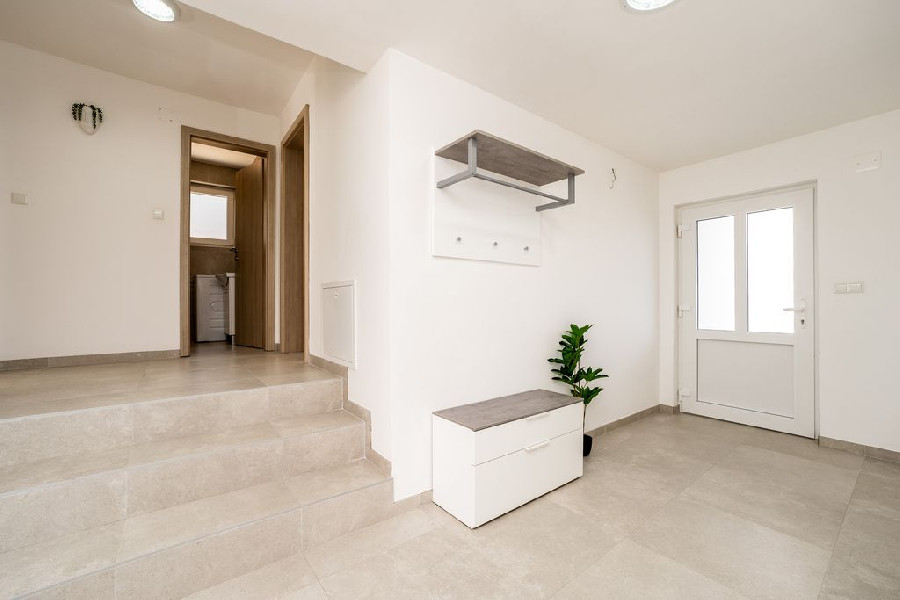 Privi Első emelet 4+2 fős apartman medence szint – galériakép