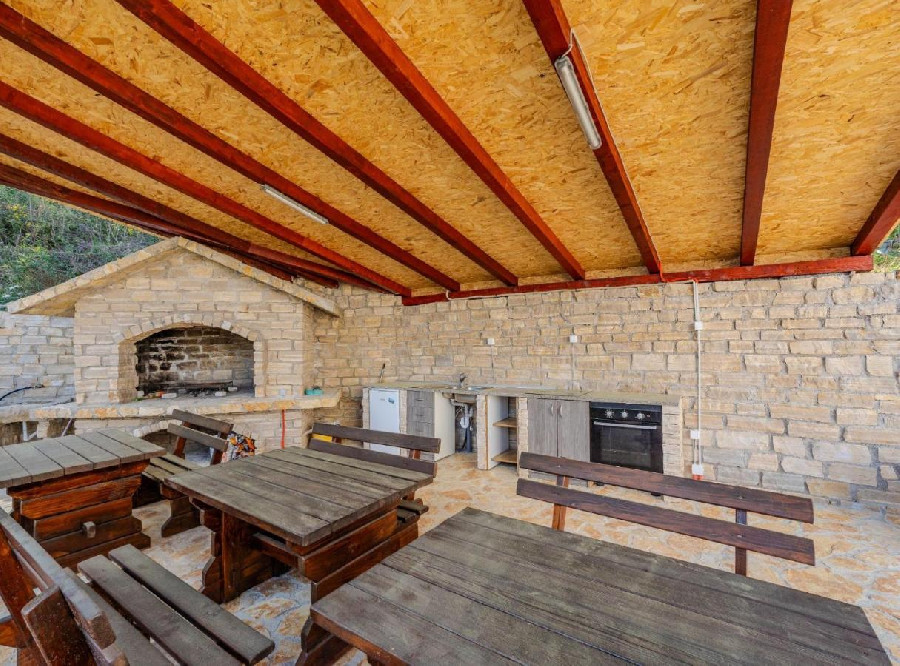 Privi Első emelet 4+2 fős apartman medence szint – galériakép