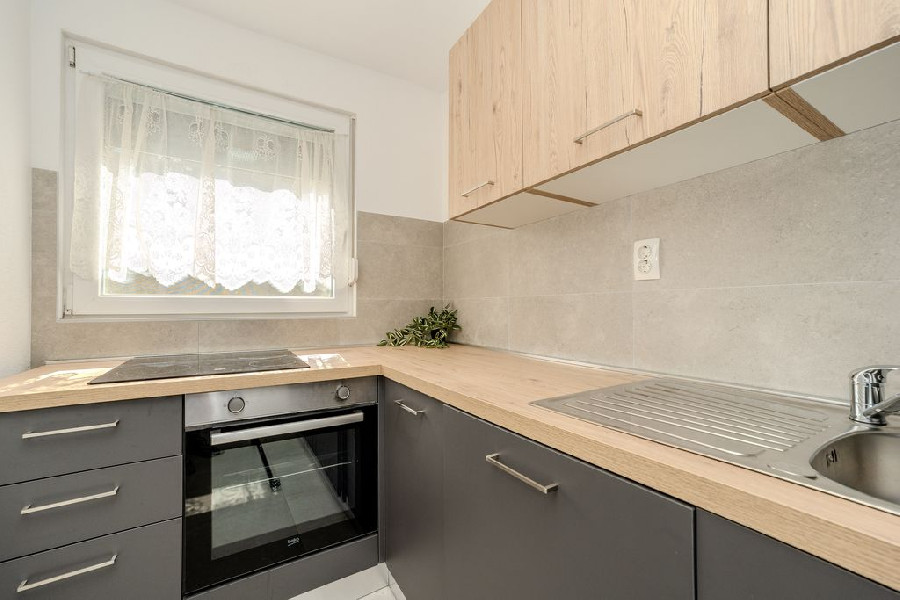 Srednji Második emelet 6 fős apartman középső szint – galériakép