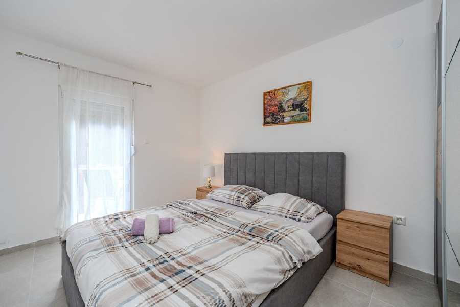 Srednji Második emelet 6 fős apartman középső szint – galériakép