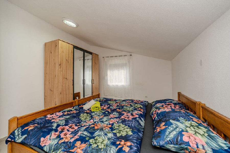 Gornji Harmadik emelet 4+2 fős apartman felső szint – galériakép