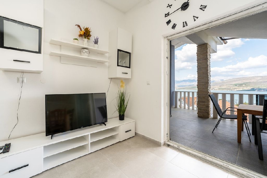 Gornji Harmadik emelet 4+2 fős apartman felső szint – galériakép