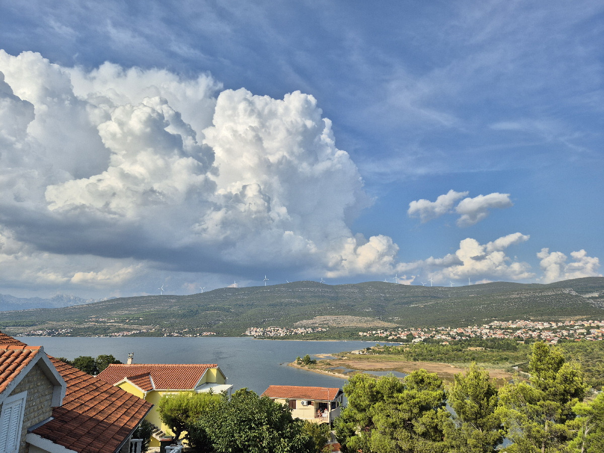 Gornji Harmadik emelet 4+2 fős apartman felső szint – galériakép