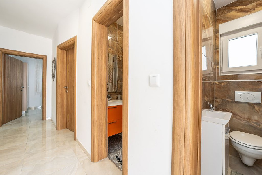 Földszint 8.-as 6+2 fős apartman – galériakép