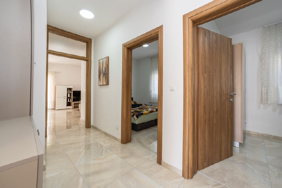 Földszint 8.-as 6+2 fős apartman – galériakép